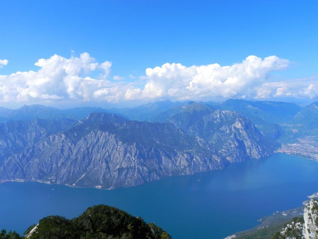 Hotel Rifugio Monte Baldo Avio Esterno foto
