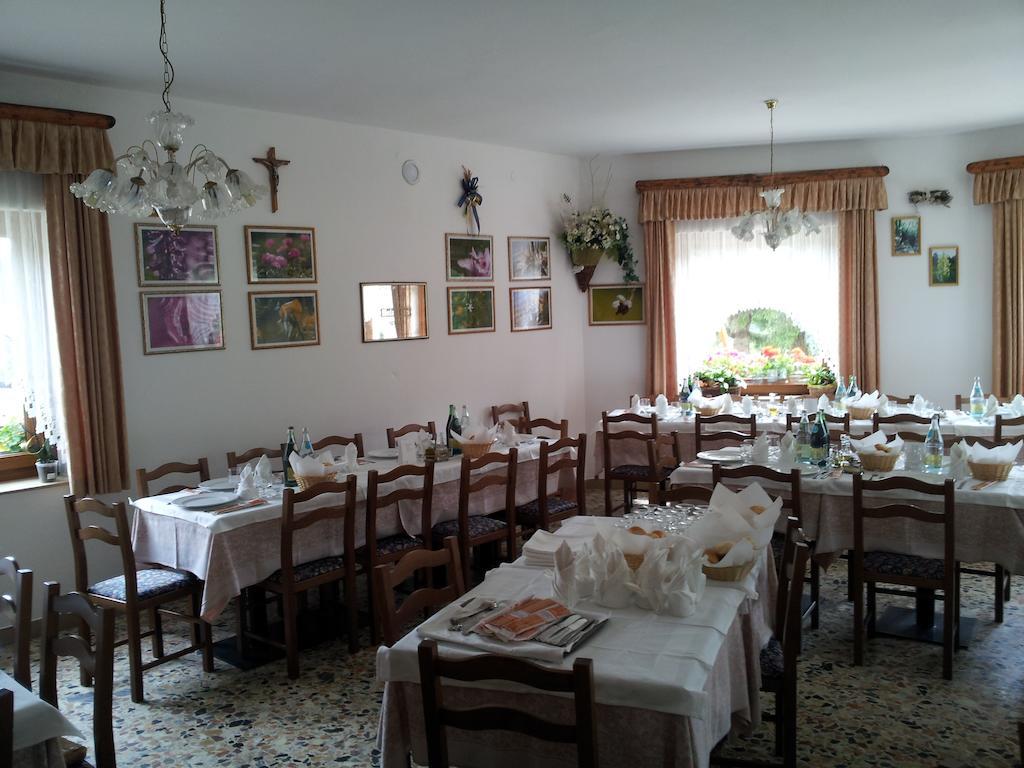 Hotel Rifugio Monte Baldo Avio Esterno foto